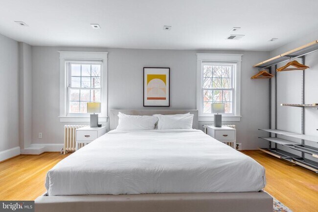 Building Photo - 2243 40th St NW