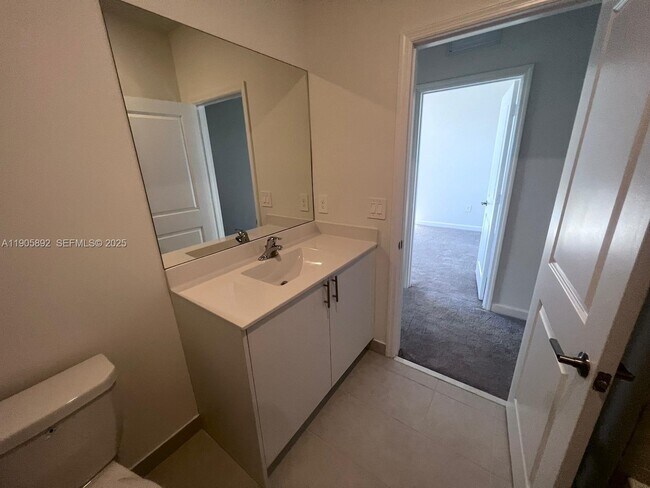 Building Photo - 11911 SW 246 Terrace