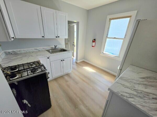 Building Photo - 1917 W Lake Ave