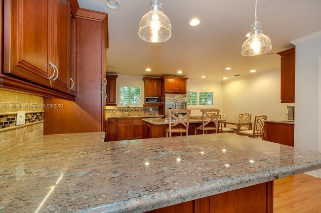 Building Photo - Altara Avenue, Coral Gables, FL 33146 - 3 ...