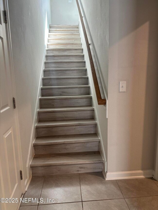 Building Photo - 12032 Bridgehampton Rd