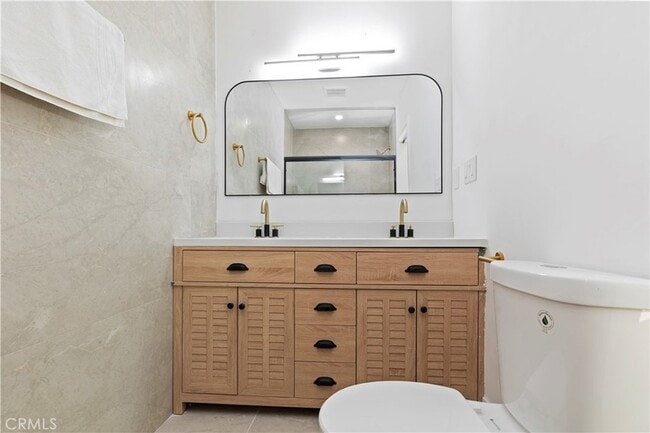 Building Photo - 7830 Casa Blanca St