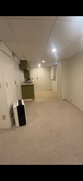 Building Photo - 2502 Kendall Ave