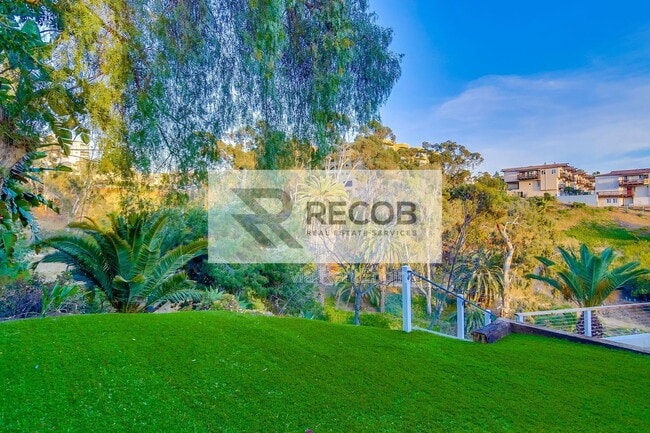 Building Photo - 2641 Curlew St