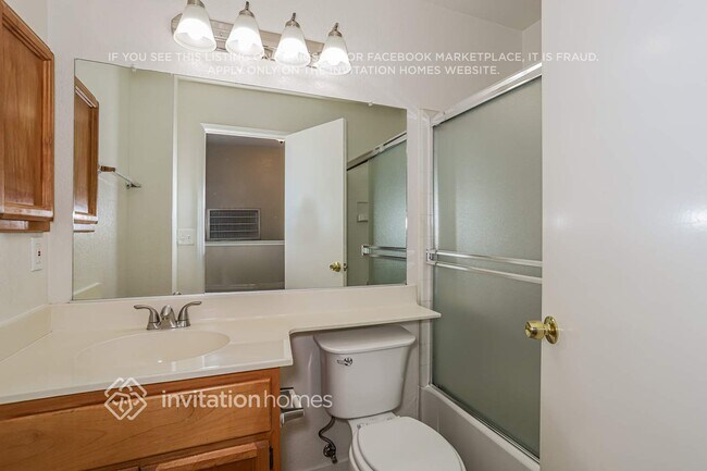 Building Photo - 3020 Twin Creeks Ln