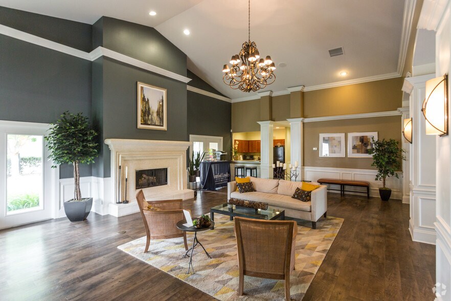 Waterford Landings 135 Westfield Ct Clarksville TN 37040 Apartment