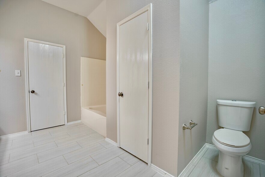 Primary Bath2 - 6629 Scottsdale Way