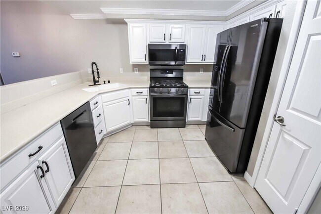 Building Photo - 9303 Gilcrease Ave