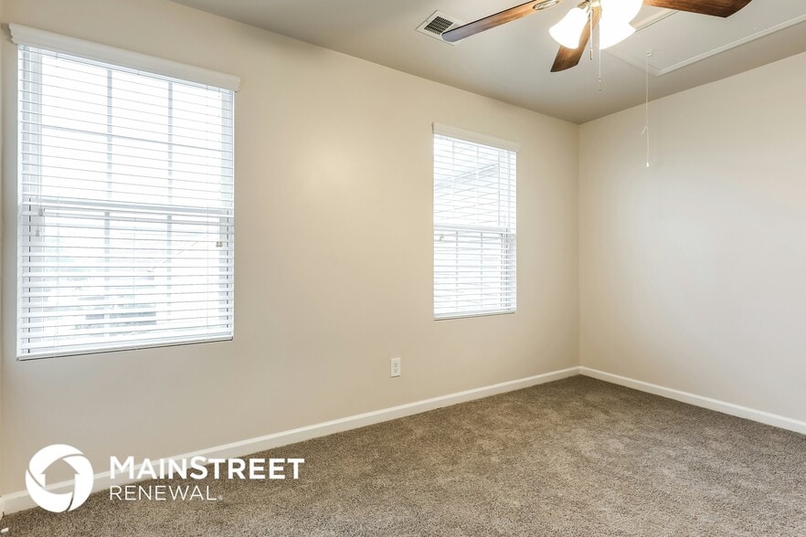 Building Photo - 7163 Tanger Blvd