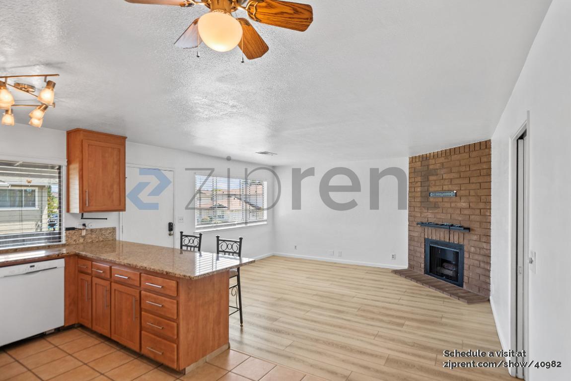 Building Photo - 1231 Juniper Dr