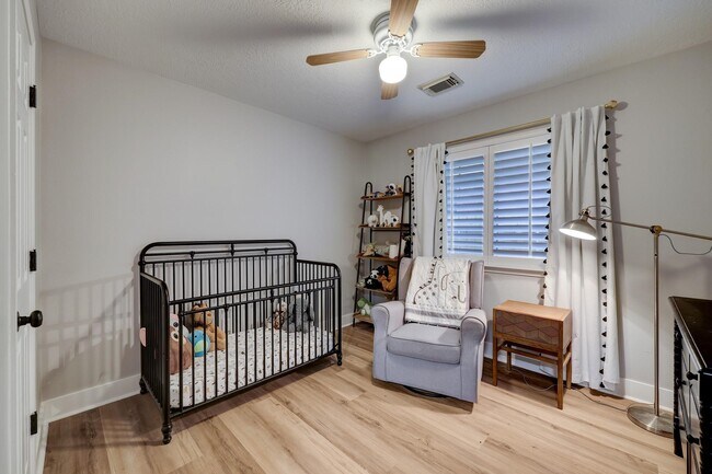 Building Photo - 11006 Desert Springs Cir