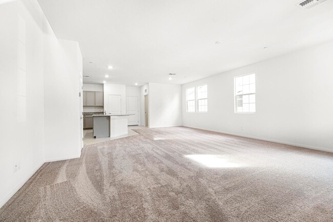 Building Photo - Brand New Build! Townhouse in the heart of Inspirada's Master Planned Community! available 4/1/2026