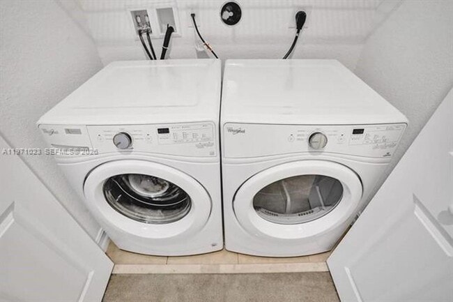 Building Photo - 11351 SW 15th St