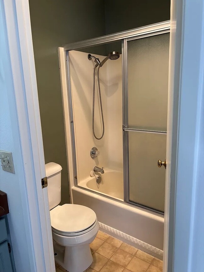 Building Photo - 750 Chorro St