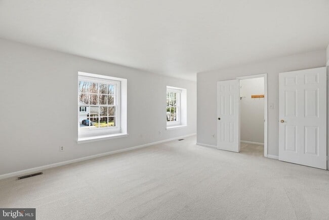 Building Photo - 9713 Waterline Dr