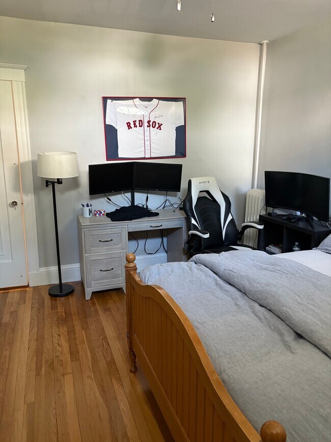 Building Photo - 51 Algonquin Rd