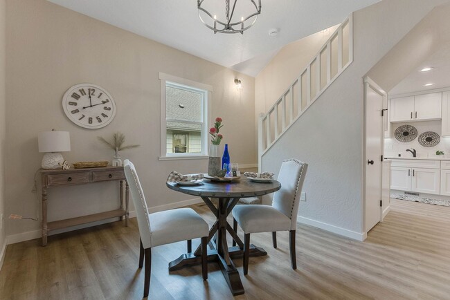 Building Photo - Darling 4 Bed, 2 Bath Home in Spokane!