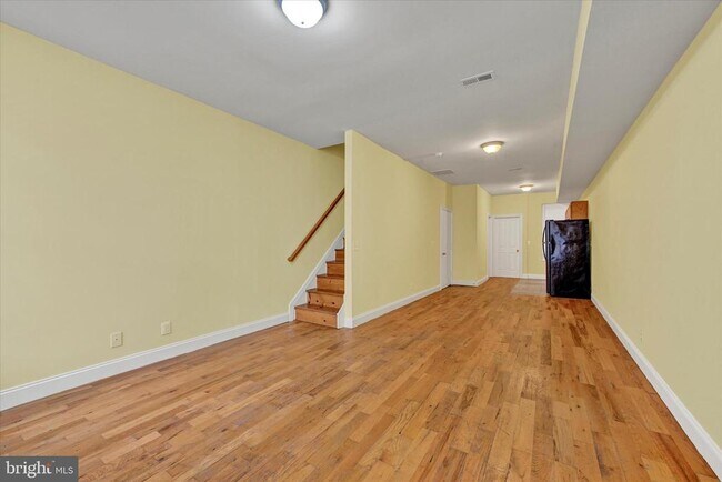 Building Photo - 221 E Lafayette Ave