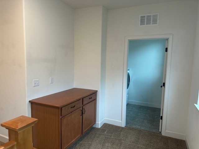 Building Photo - Welcome to this inviting 3-bedroom, 3-bath home located in a desirable Riverbank neighborhood