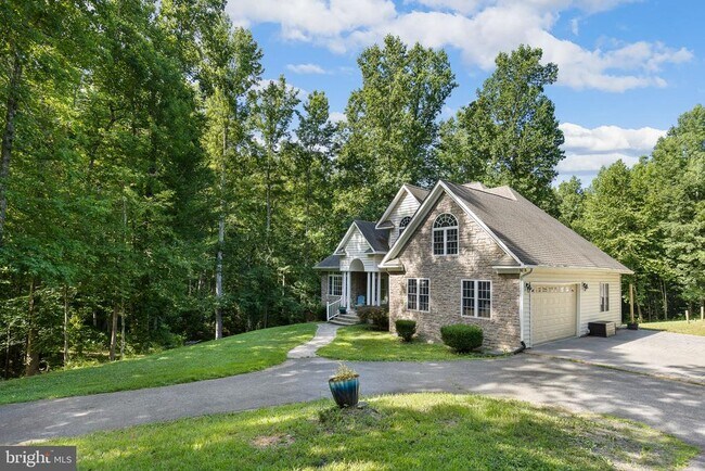 Building Photo - 17 Old Banks Dr