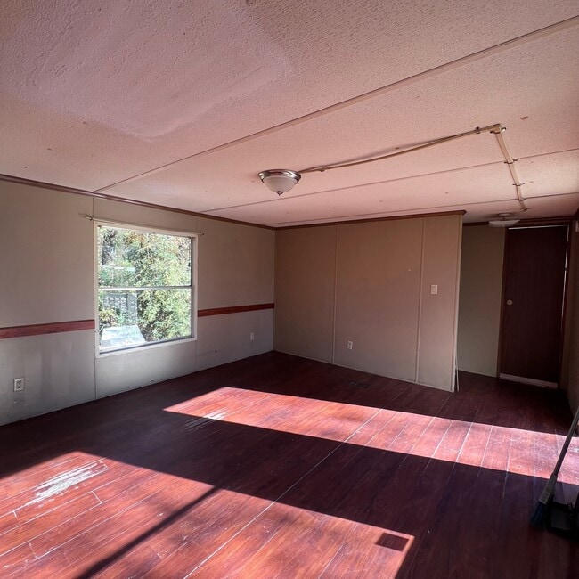 Building Photo - 1481 Holly Grove Rd