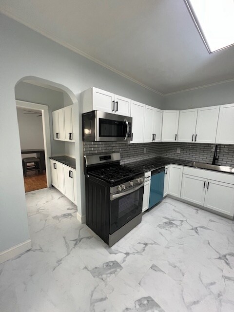 Building Photo - 602 Westcott St