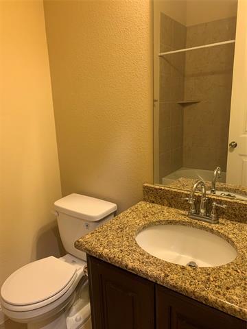 Building Photo - 5813 Fremont Dr