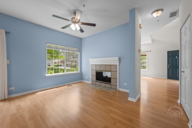 Building Photo - 2218 Rockefeller Dr