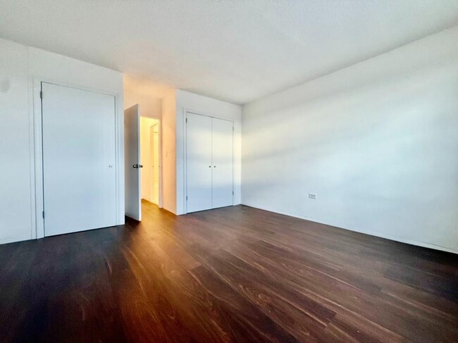 Building Photo - 1 bedroom in BRONX NY 10461