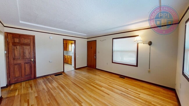 Building Photo - 5329 N Willamette Blvd