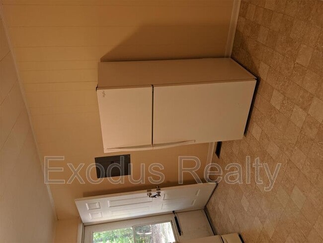 Building Photo - 316 Country Estates Dr