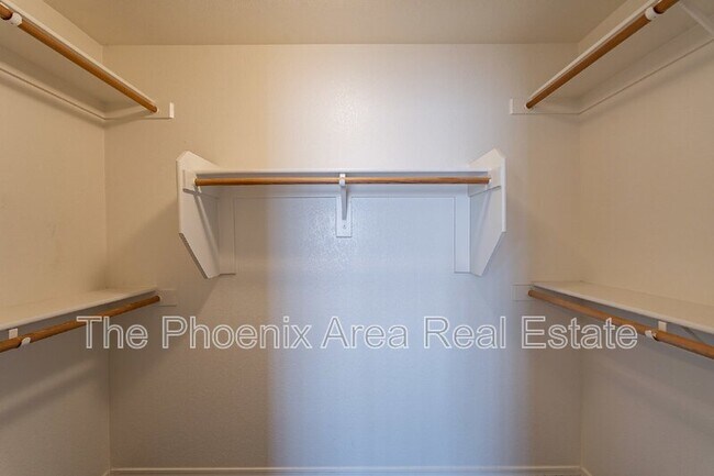 Building Photo - 4073 S Shady Ct