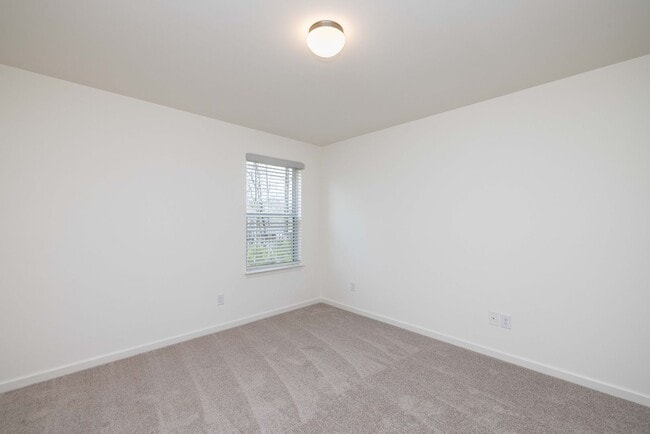 Building Photo - 724 Scotch Meadows Loop