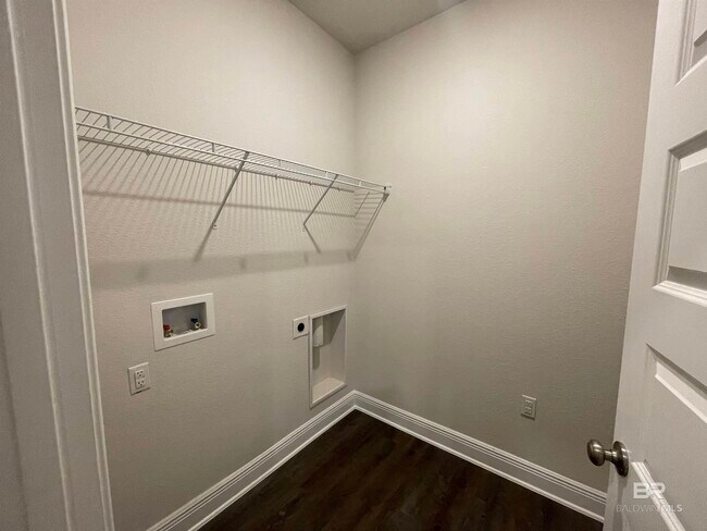 Building Photo - 30837 Semper Dr