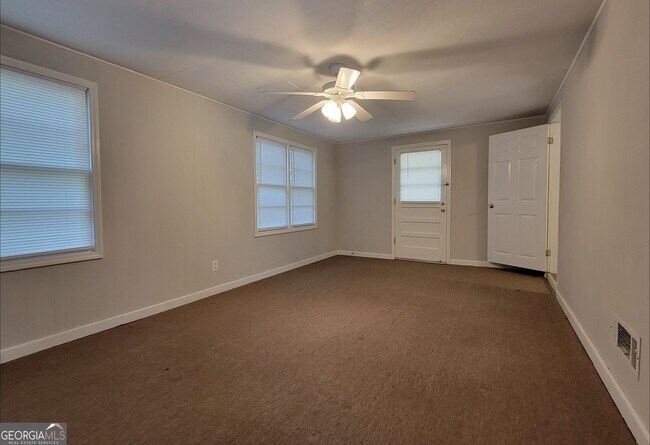 Building Photo - 516 Pendergrass Rd
