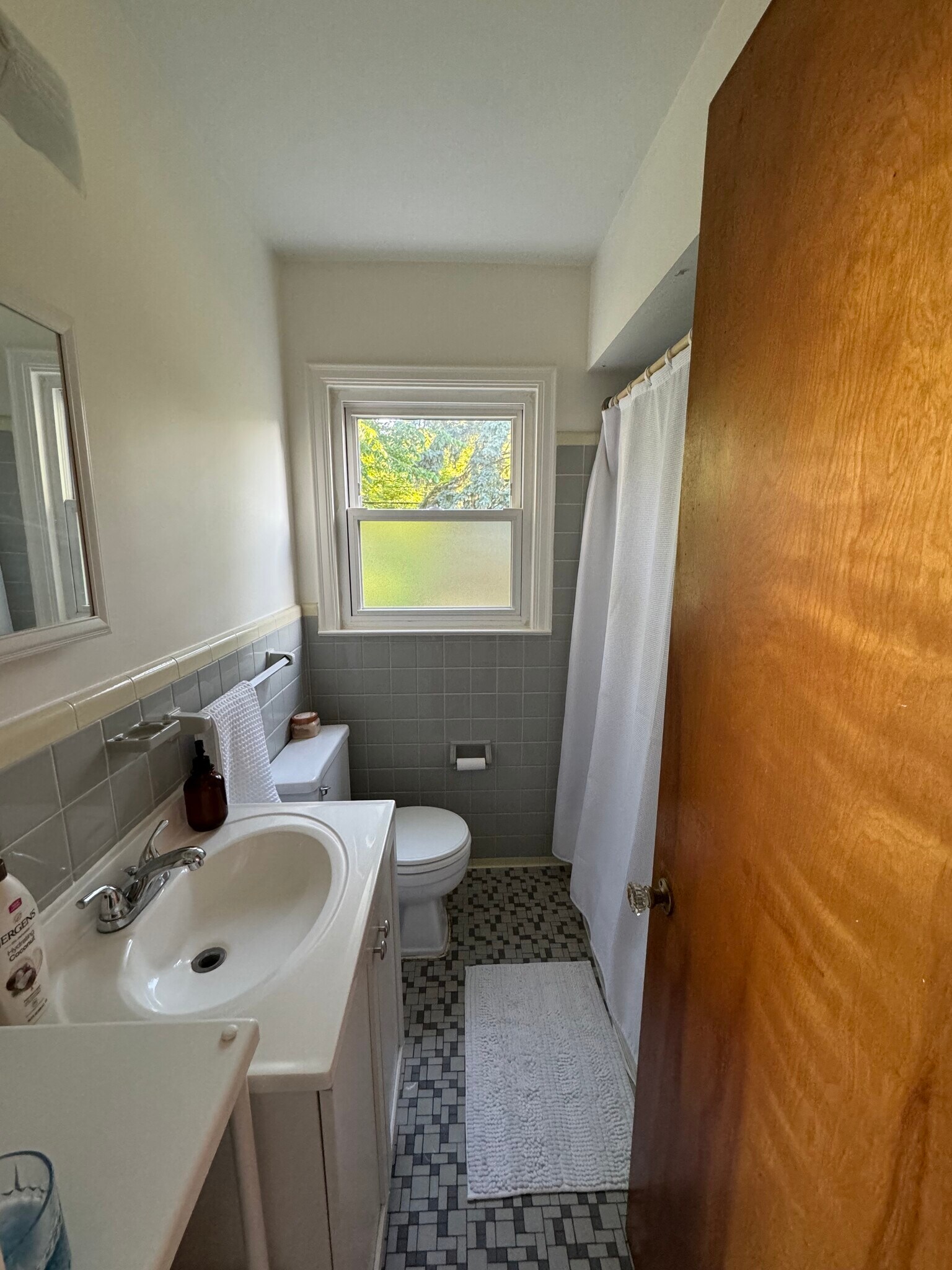Bathroom - 508 W Stadium Blvd