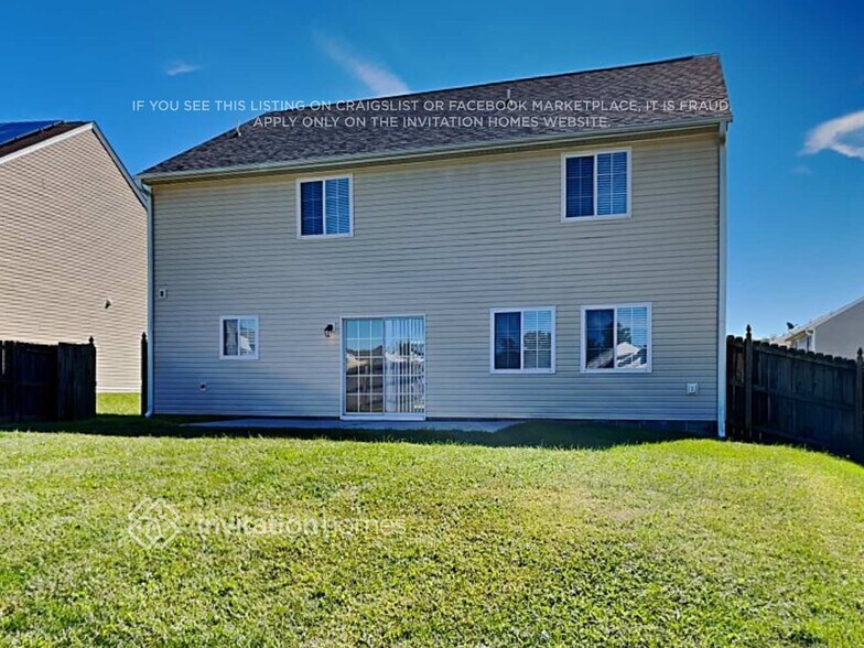 Building Photo - 803 Brantford Dr