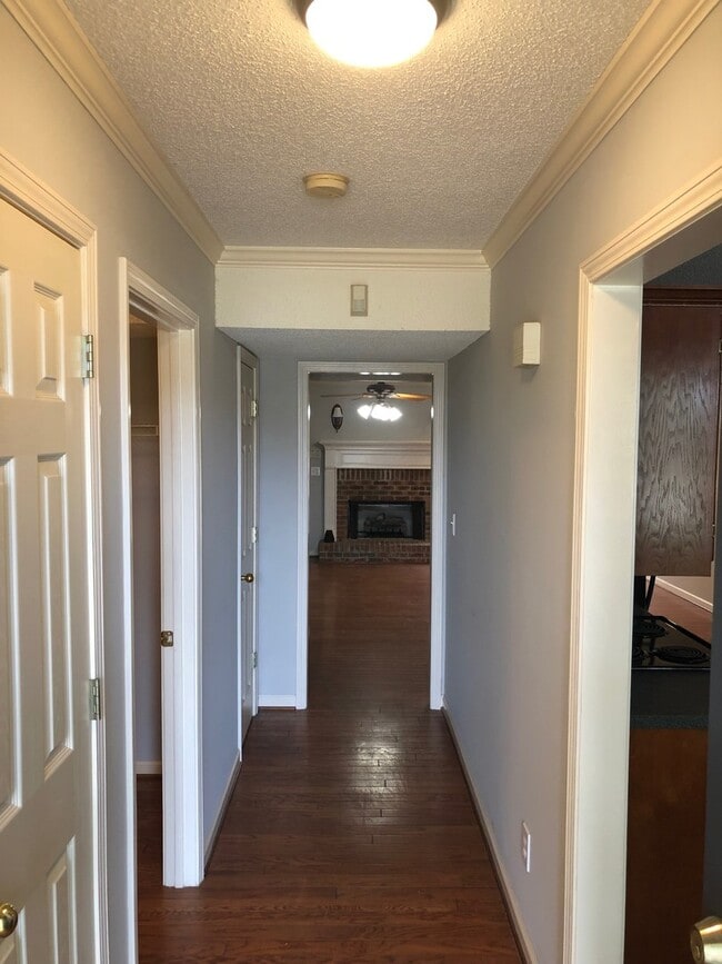 Building Photo - 368 Cobblestone Way