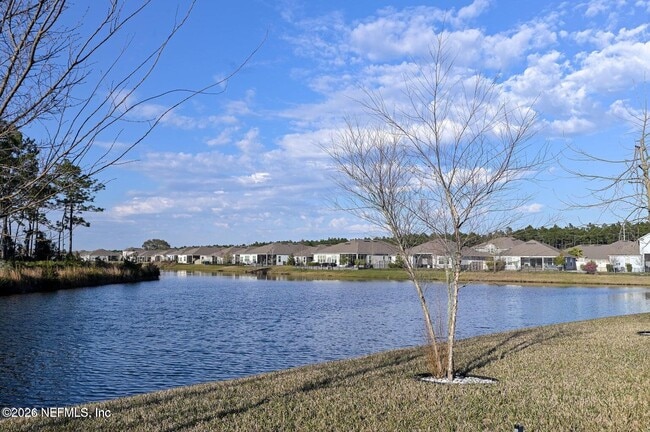 Building Photo - 353 Ponderosa Dr