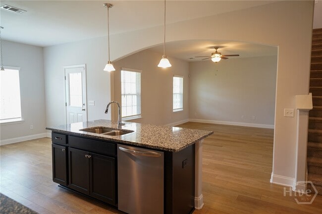 Building Photo - 6 Walkers Cay Ct