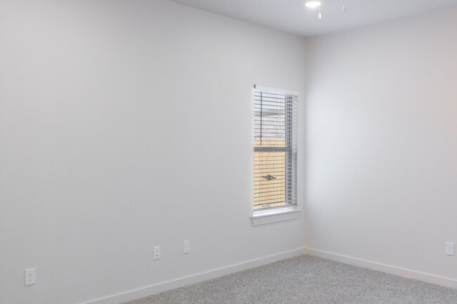 Building Photo - 7024 40th St