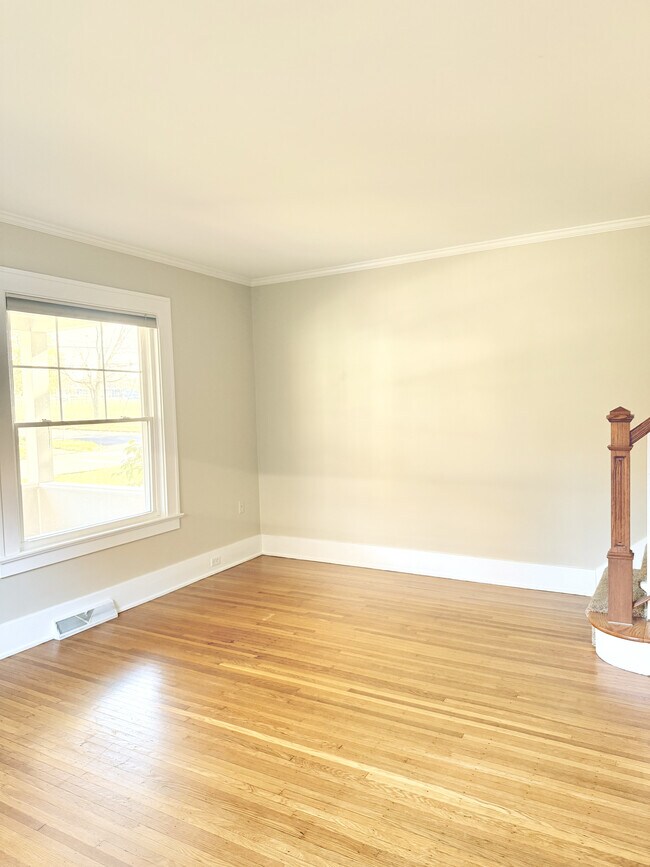 Building Photo - 91 Lacy St