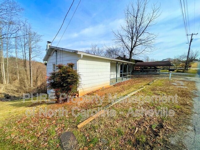 Building Photo - 740 Reservoir Rd