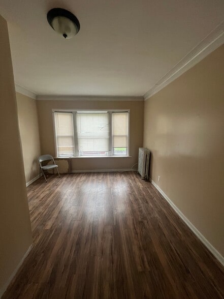 Building Photo - 138 W 70th St