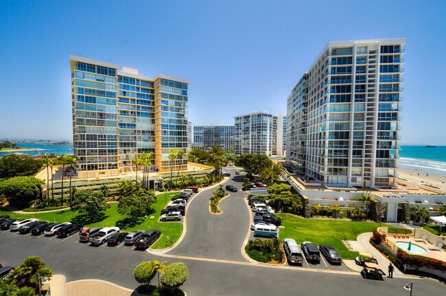 Building Photo - 1730 Avenida Del Mundo