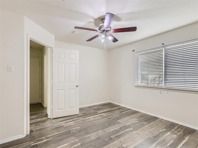 Building Photo - 13313 John Tyler St