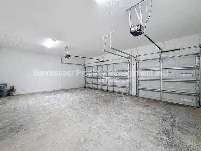 Building Photo - 10547 Bridgegate Hts Lp