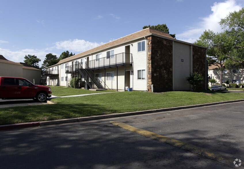 Bandon Trails Apartments Tulsa Ok Apartment Finder