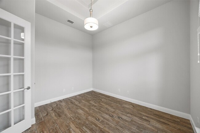 Building Photo - 4705 Fulbrook Dr