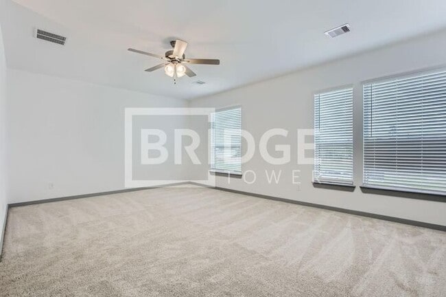 Building Photo - 6455 Pne Hts Dr